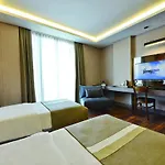 Blueway Hotel City