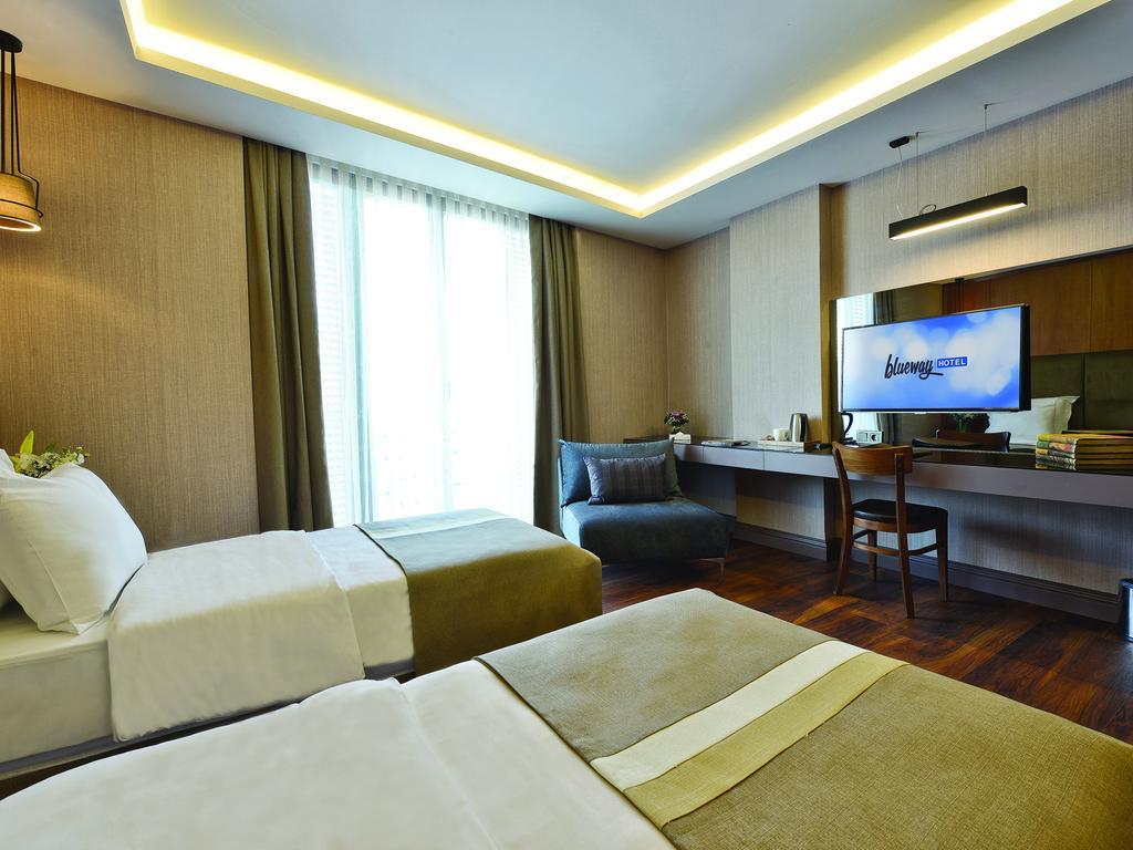 Blueway Hotel 3*